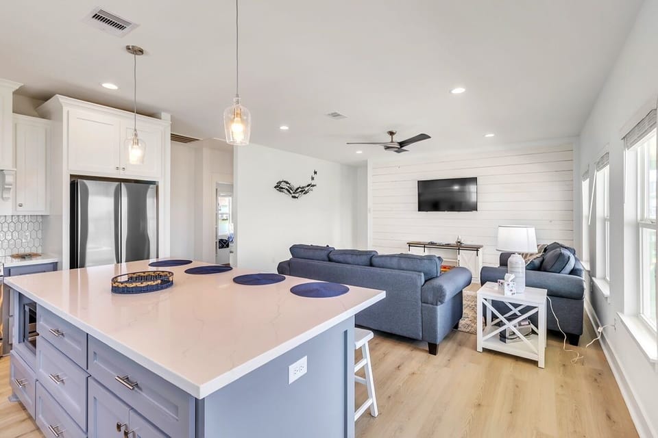 House, 3 Bedrooms | Private kitchen | Coffee/tea maker, fridge, oven, toaster