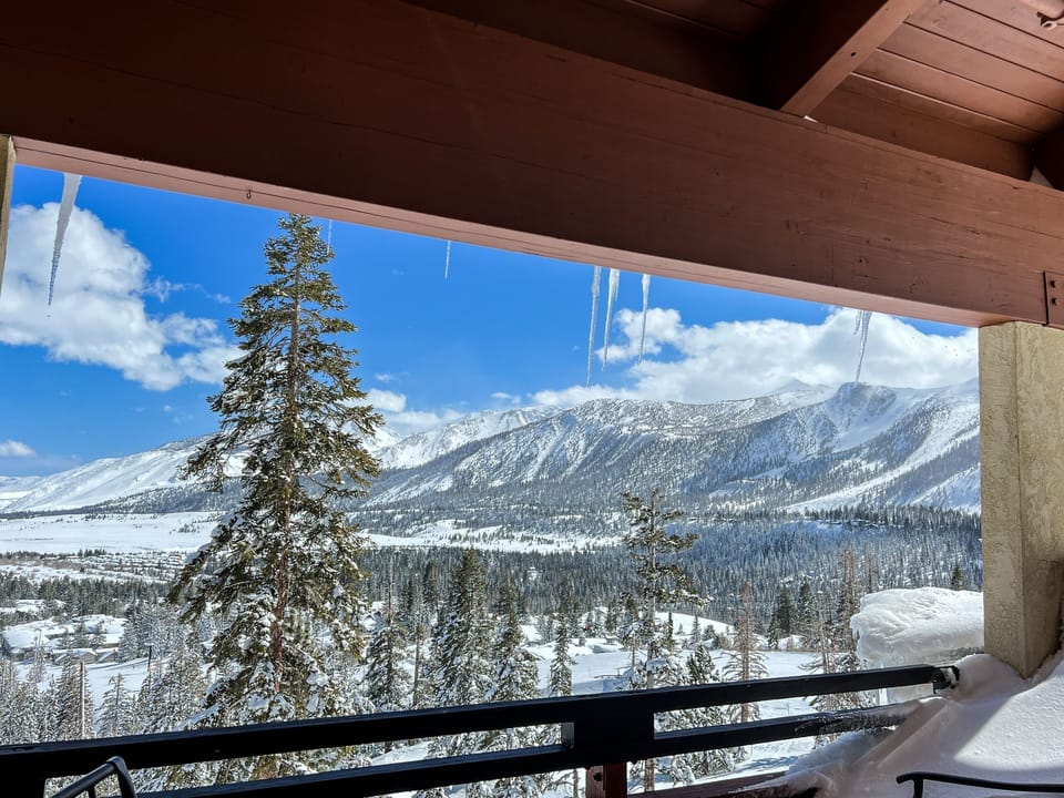 Condo, 3 Bedrooms | Property grounds