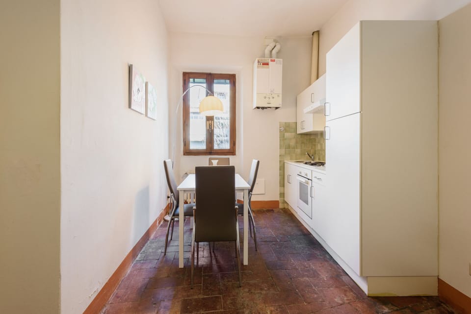 Comfort Apartment | Private kitchen | Fridge, oven, stovetop, cookware/dishes/utensils