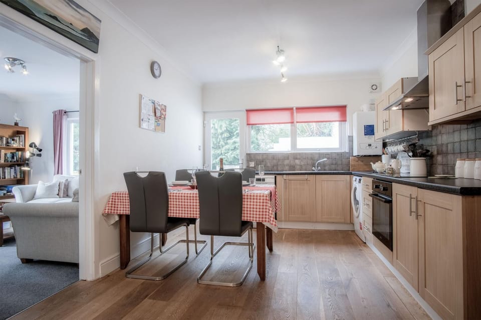 Glenvale - 2 Bedroom Apartment - Saundersfoot (14174)