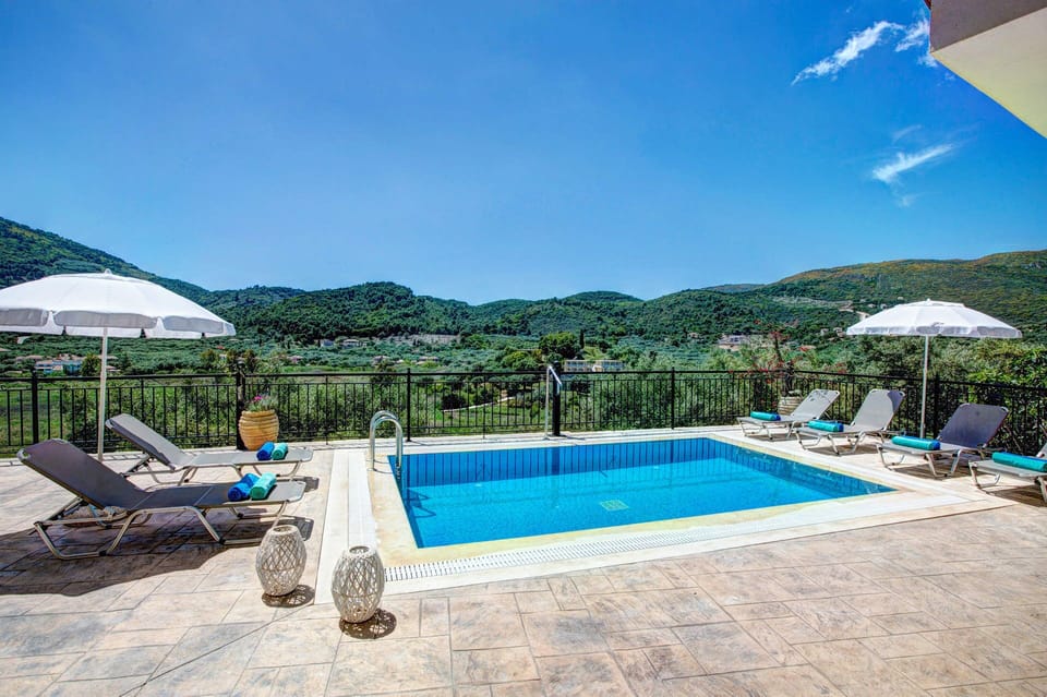 Villa Bougainvillea image