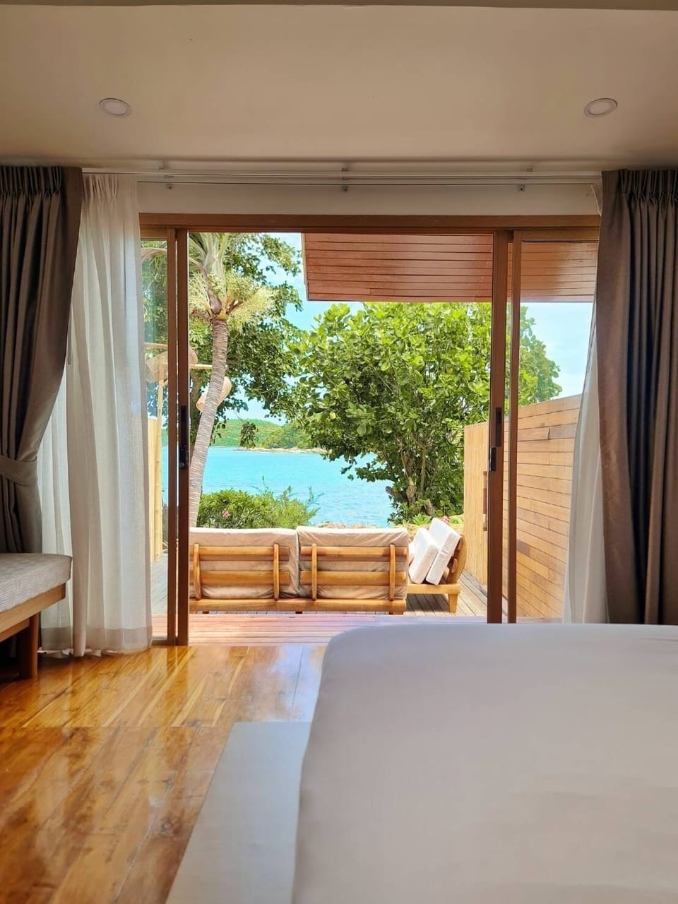 Family Sea View on 2 nd floor | Minibar, blackout drapes, free WiFi, bed sheets