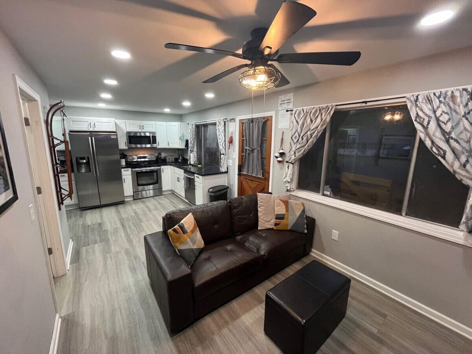 Living Room (Only seats 3)