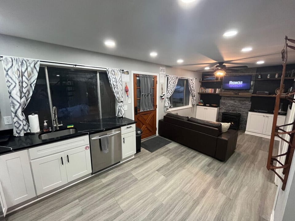 Living Room (Only seats 3)