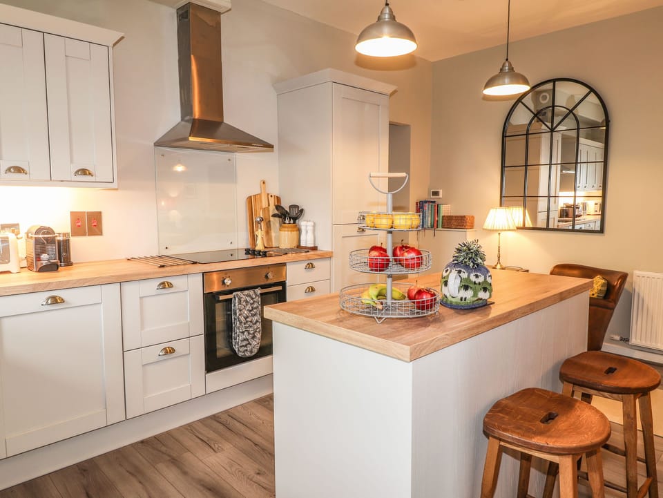 Fridge, dishwasher, electric kettle, toaster