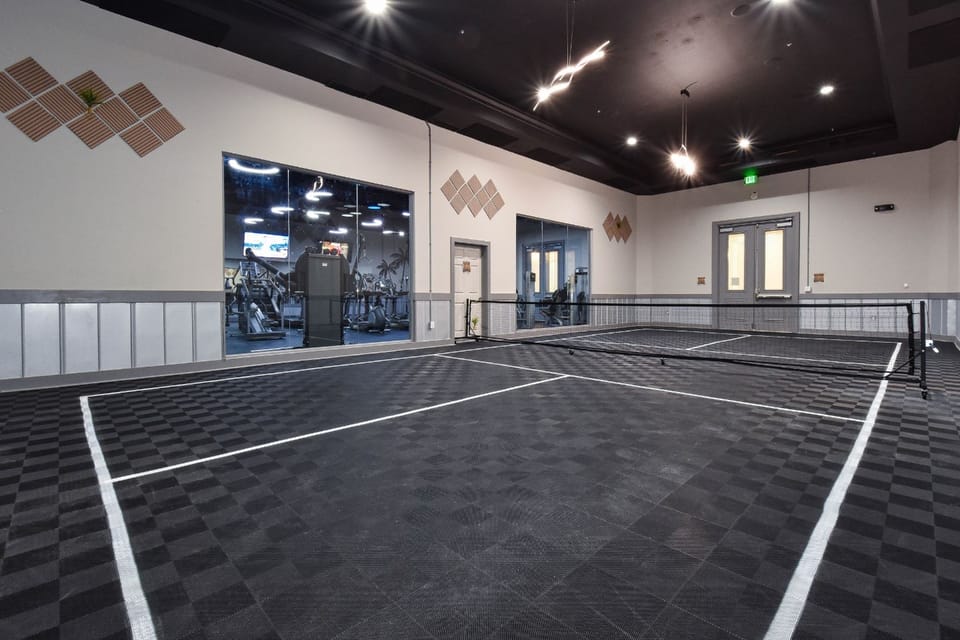 The Palms of Destin Indoor Pickleball Court
