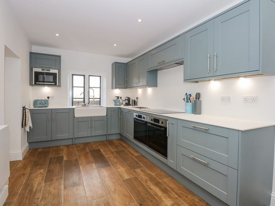 Fridge, dishwasher, electric kettle, toaster