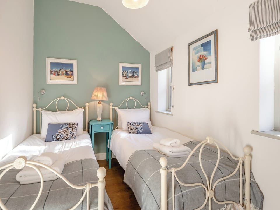 Twin bedroom | Walnut Cottage - The Pentney Abbey Estate, Pentney, King&rsquo;s Lynn