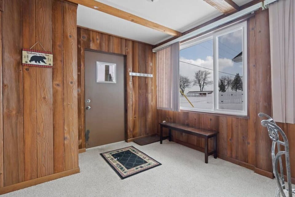 Entry way