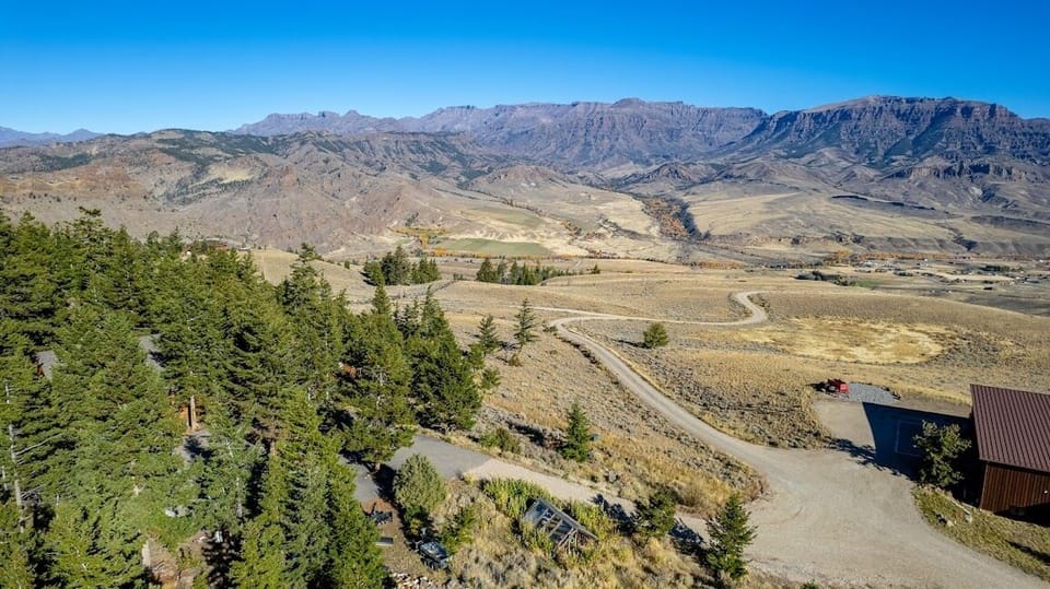 High above the wapiti valley