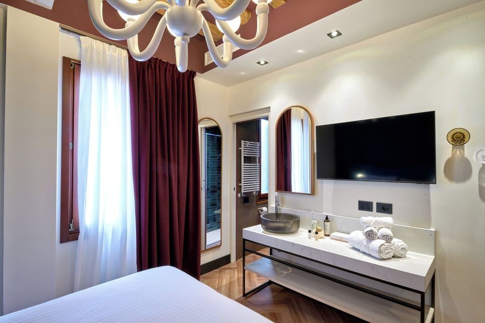 Standard Double Room | Down comforters, in-room safe, desk, soundproofing