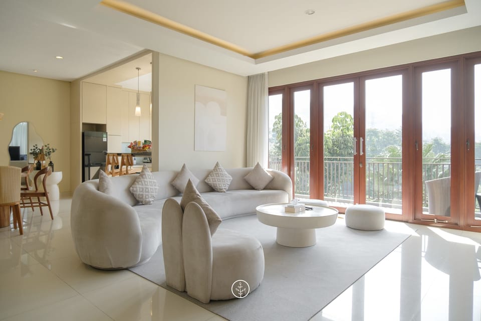 Family room , 4 bedrooms , private pool | Living area | Plasma TV, DVD player