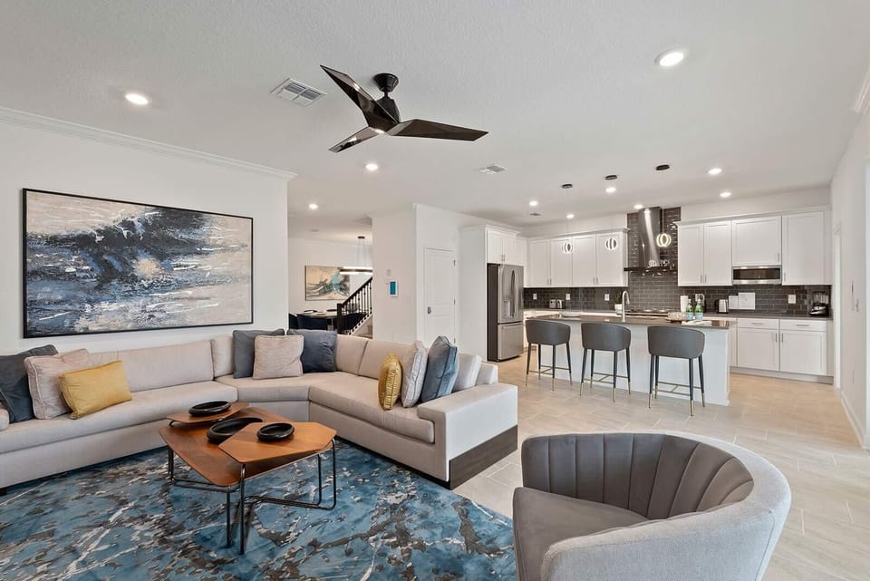 Living Room *Highlight*