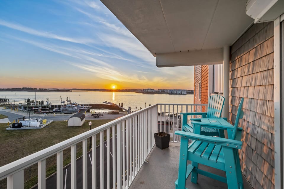 Welcome to Assateague House 305!