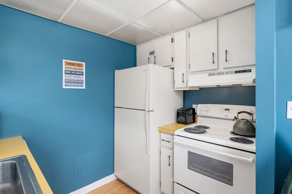 The Chef in your Family will be in awe of this Well-Stocked Kitchen!