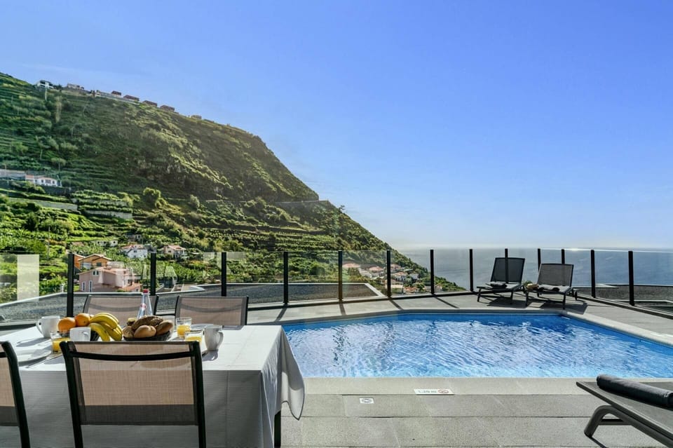 Villa Calheta Charm image