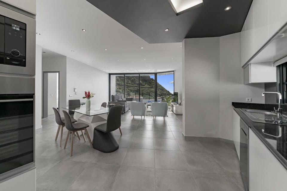 Villa Calheta Charm image