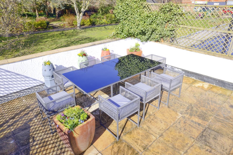 Exterior terrace overlooking Sandlea park