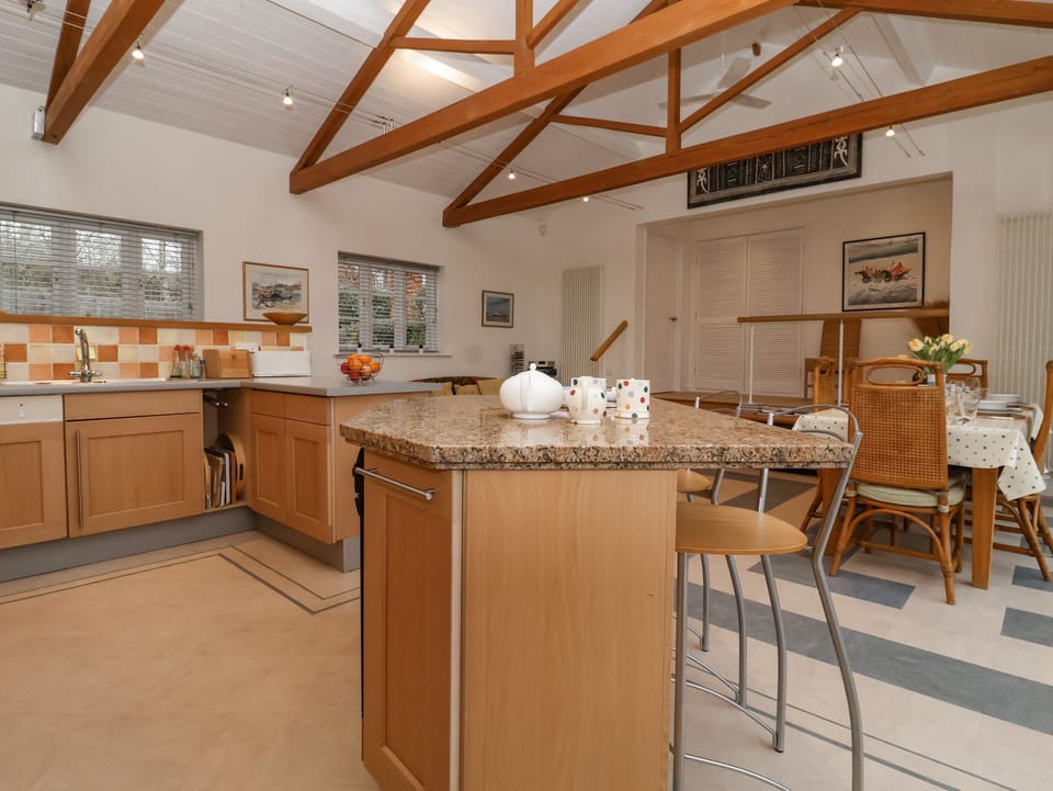 Fridge, dishwasher, electric kettle, toaster