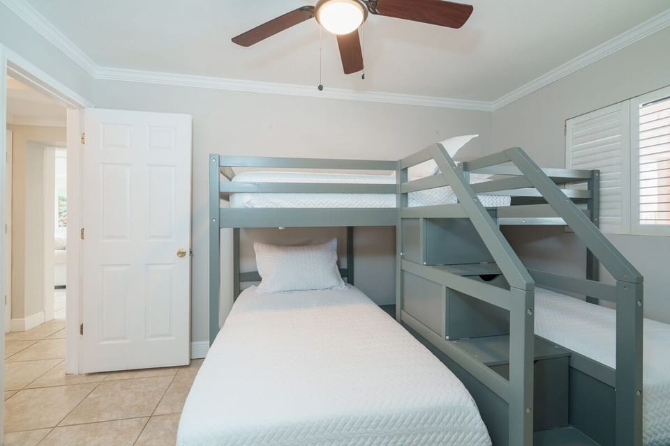 Condo, 2 Bedrooms | 2 bedrooms, iron/ironing board, WiFi (free)