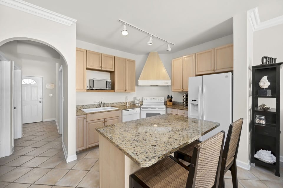 Great kitchen space