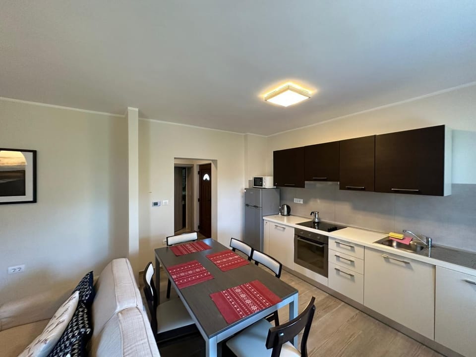 Apartment | Private kitchen | Fridge, microwave, oven, cookware/dishes/utensils