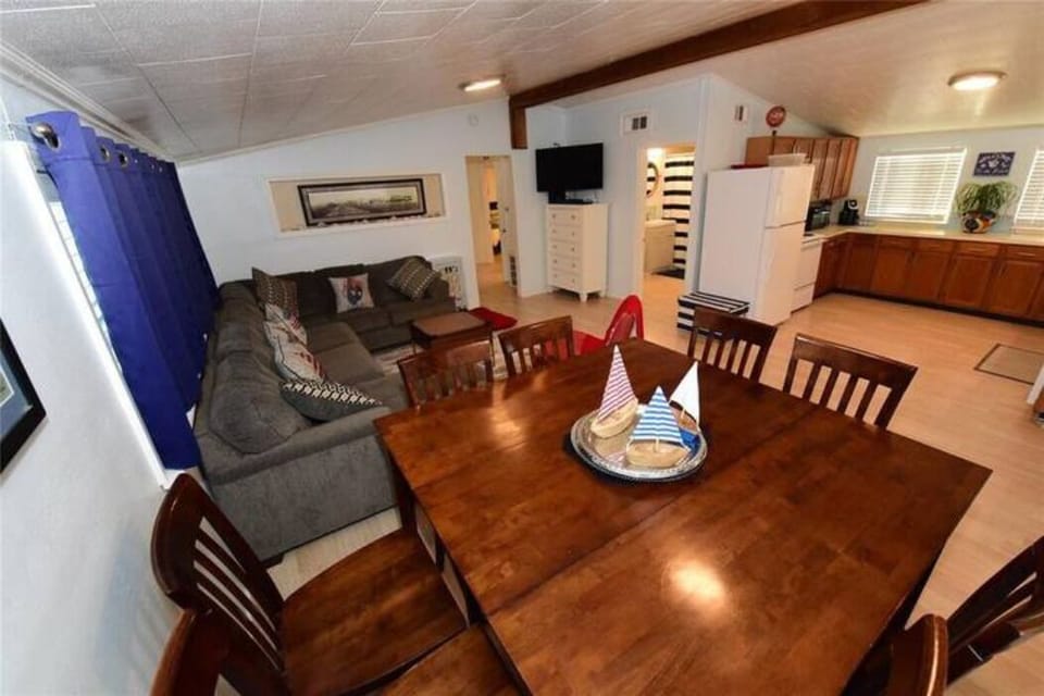 6 person dining table 