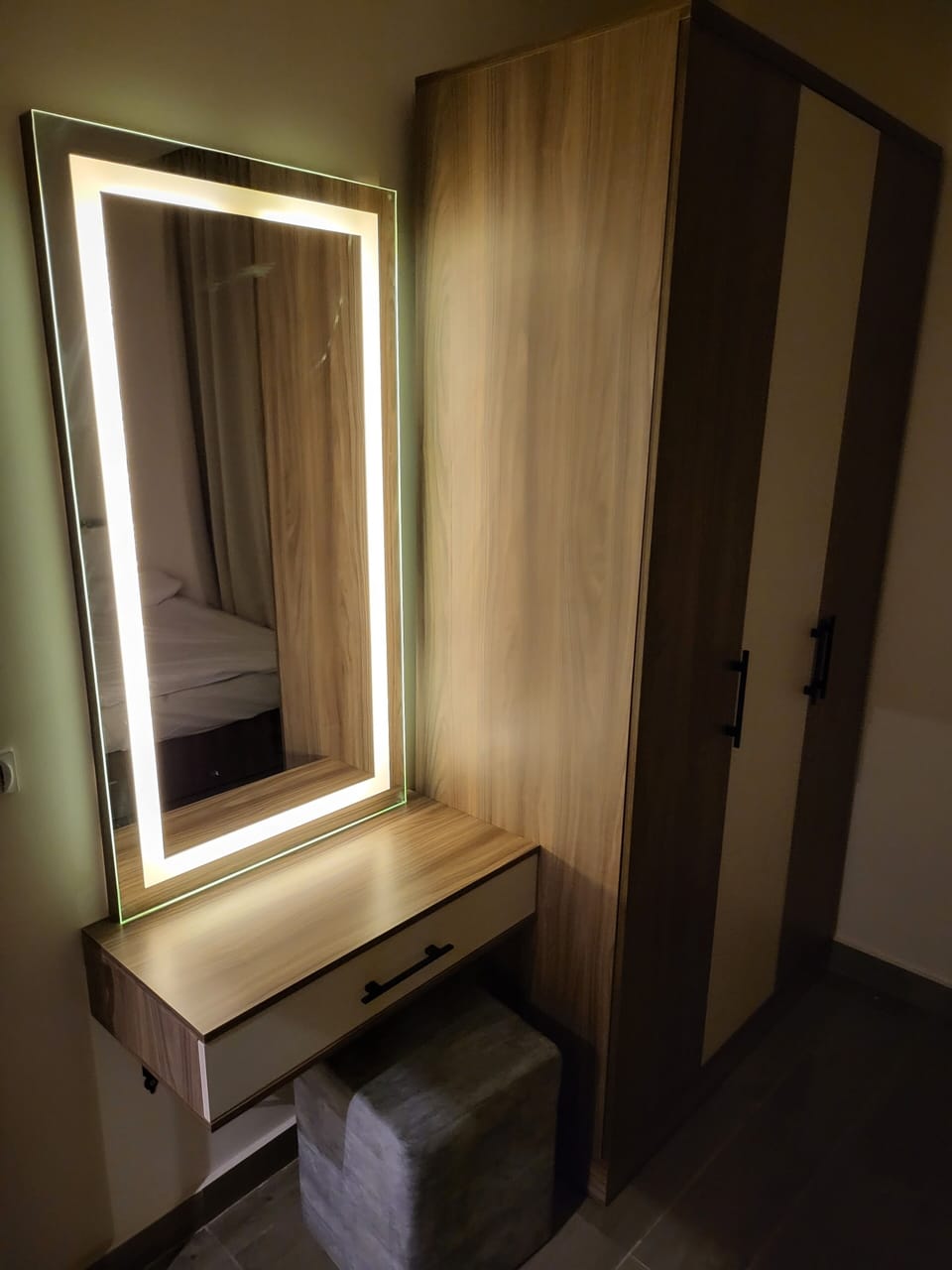 Junior Studio Suite | Egyptian cotton sheets, premium bedding, down comforters, pillowtop beds