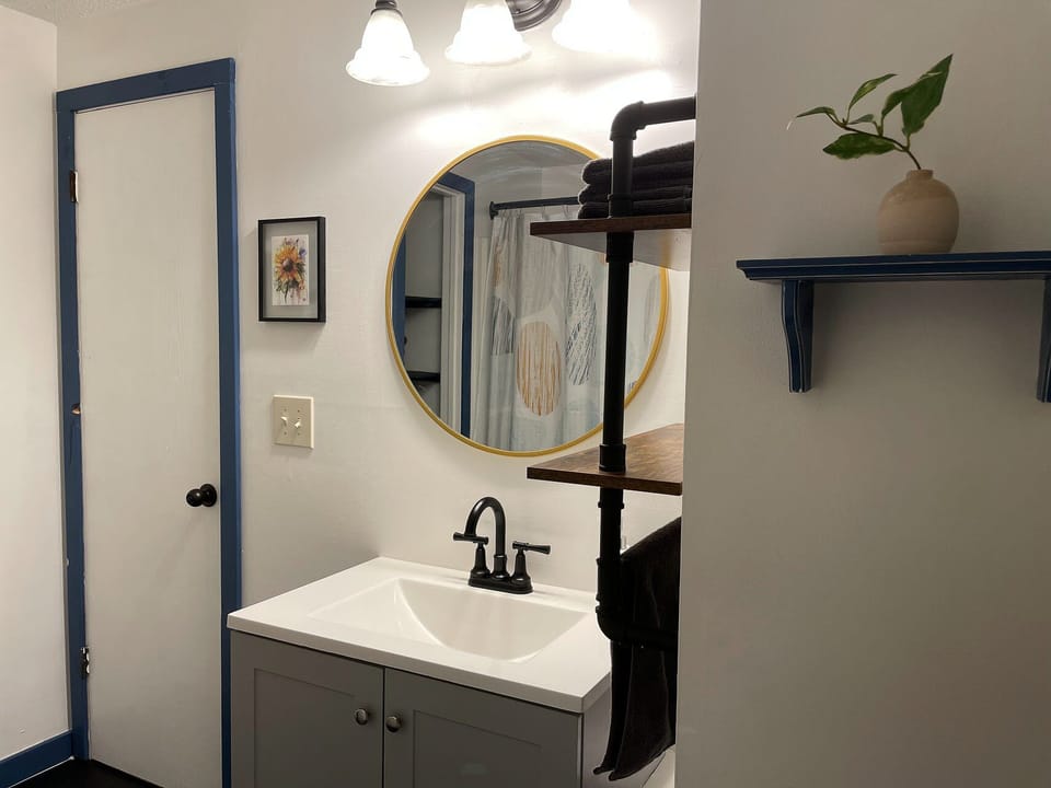 Clean, crisp bathroom