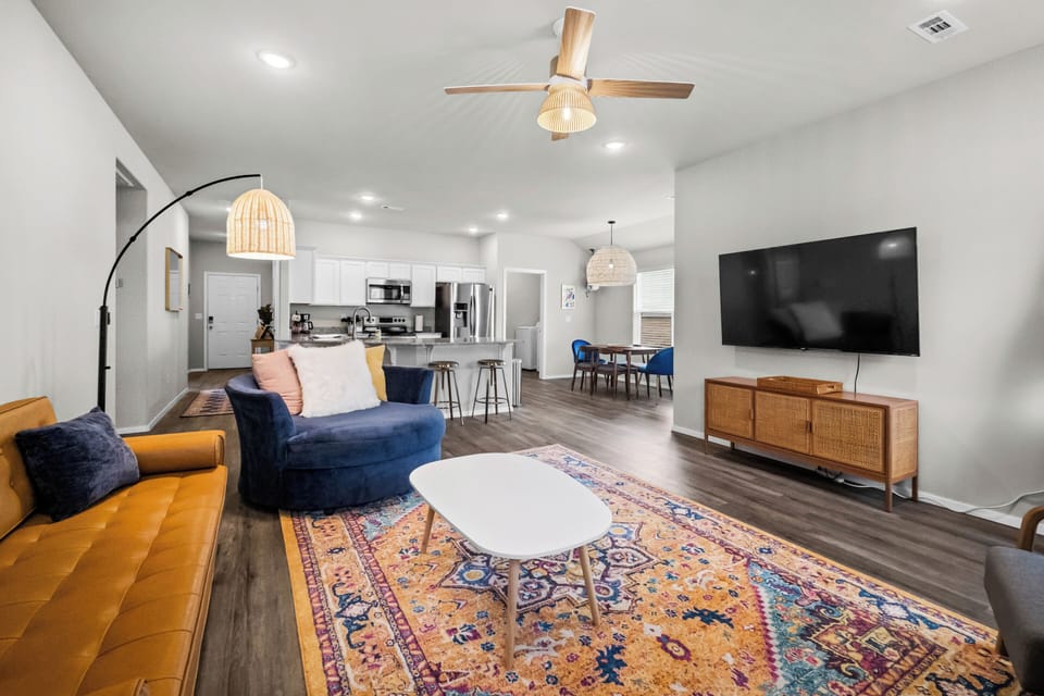 Open concept kitchen. living, and dining!