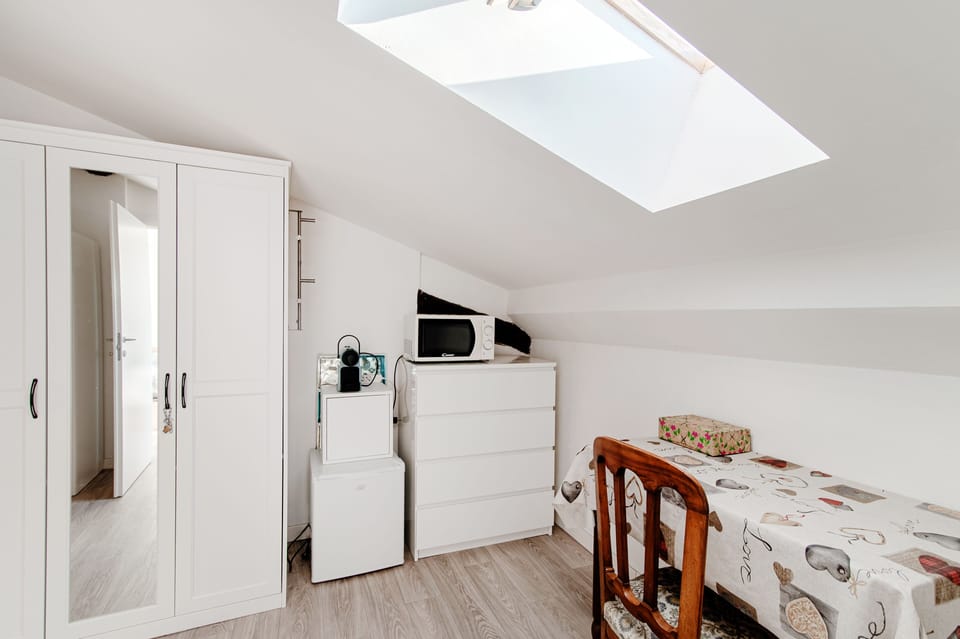 Panoramic Studio | Living area