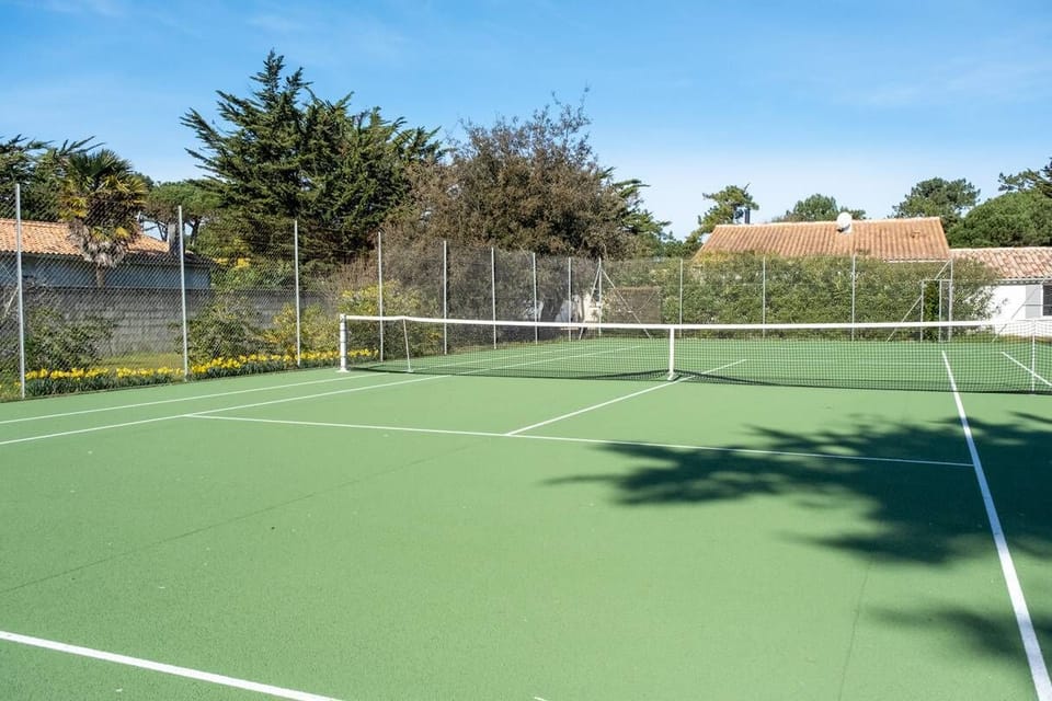 Sport court