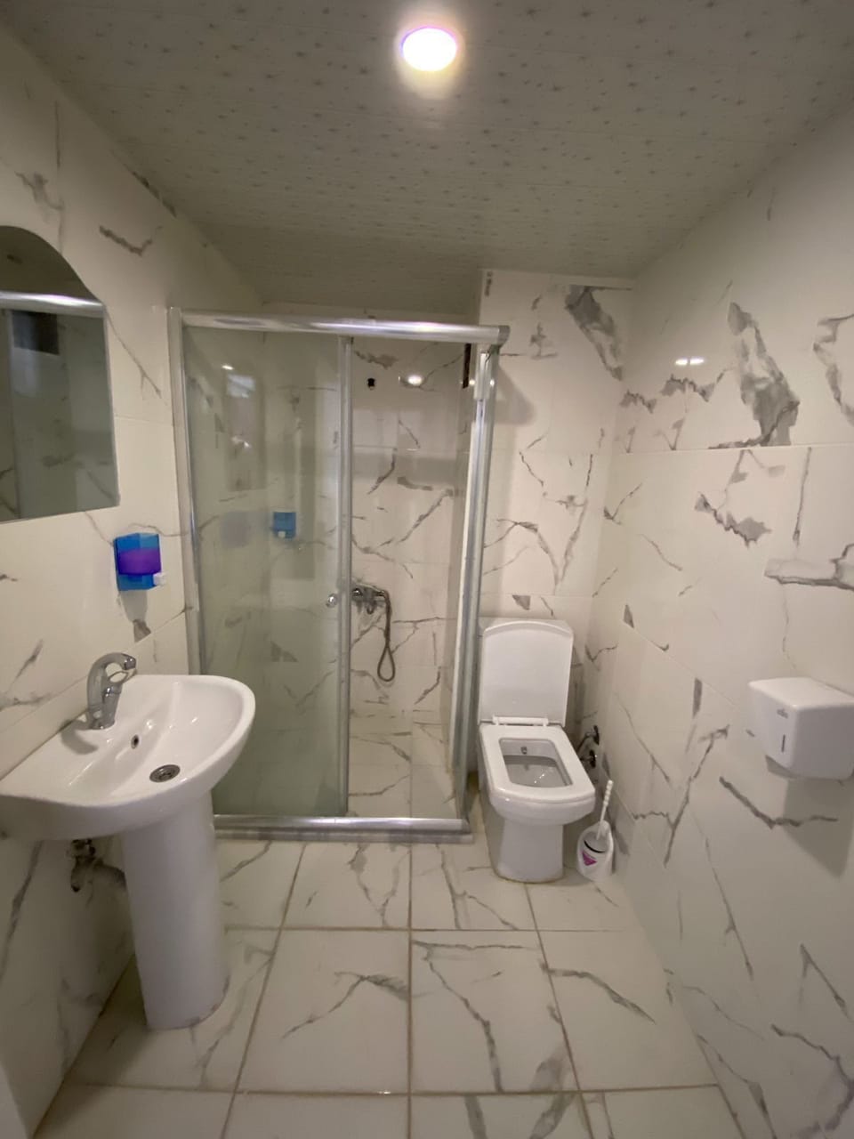 Comfort Apartment | Bathroom | Slippers