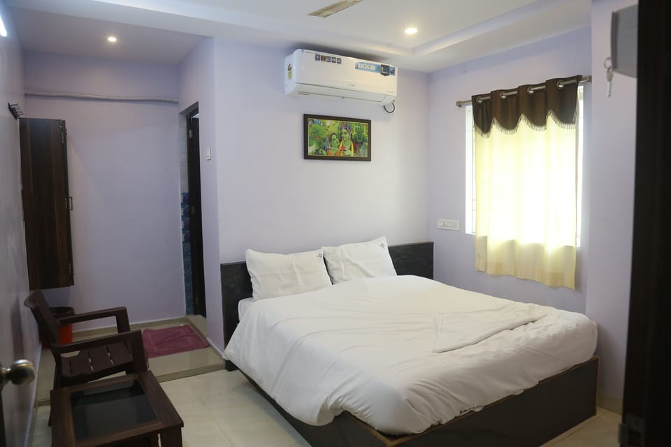 Deluxe Double Room | Egyptian cotton sheets, premium bedding, soundproofing, free WiFi