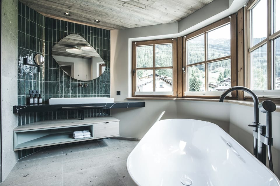 Superior Suite, Balcony | Bathroom | Free toiletries, bathrobes, slippers, towels