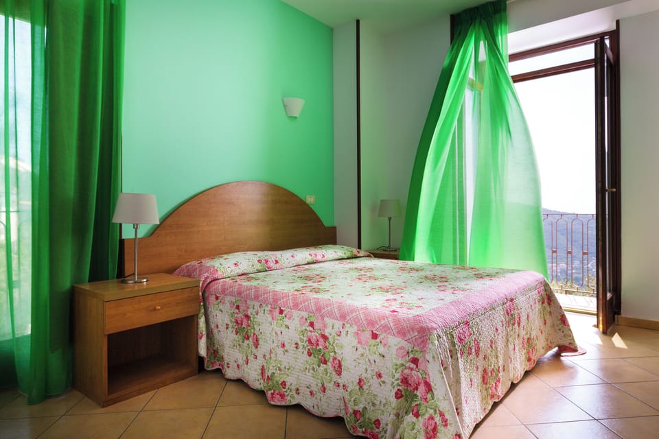 Minibar, desk, travel crib, free WiFi