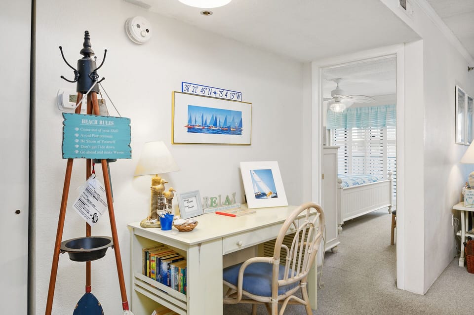 Need to get a little work done while on vacation? No problem with this beautiful and convenient desk