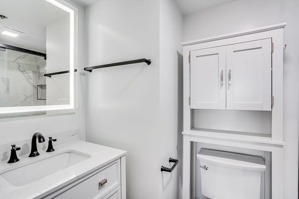 The en-suite Bath