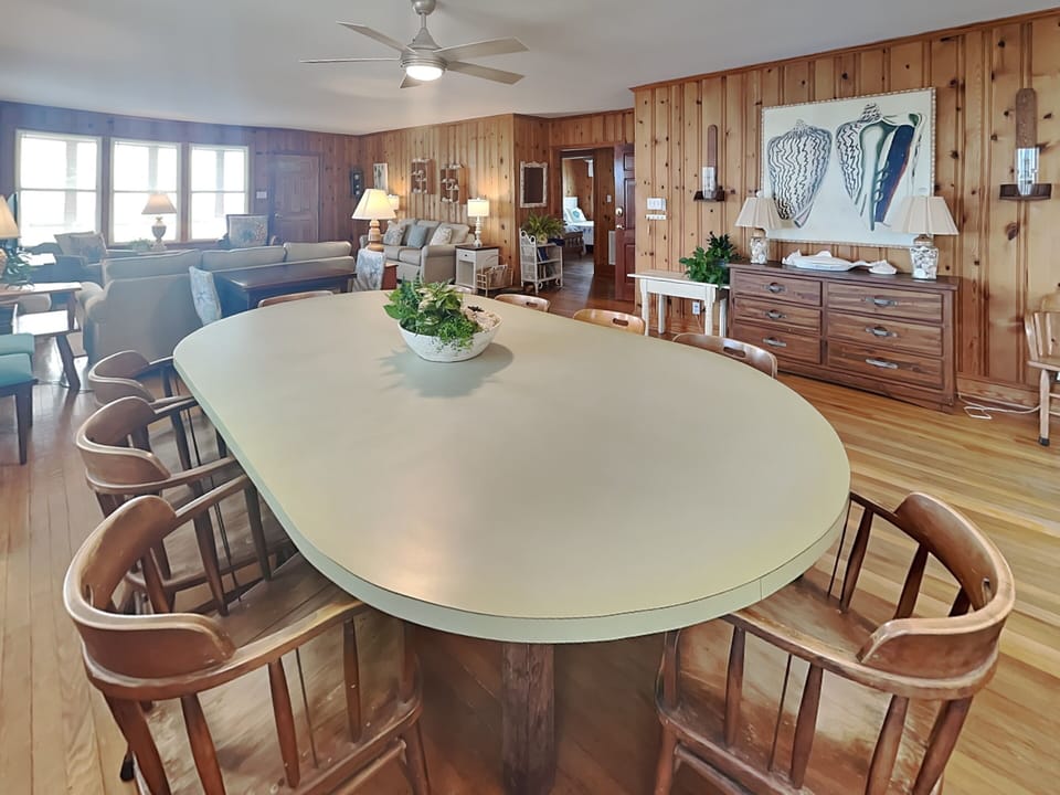 Dining Room - Seating for 8