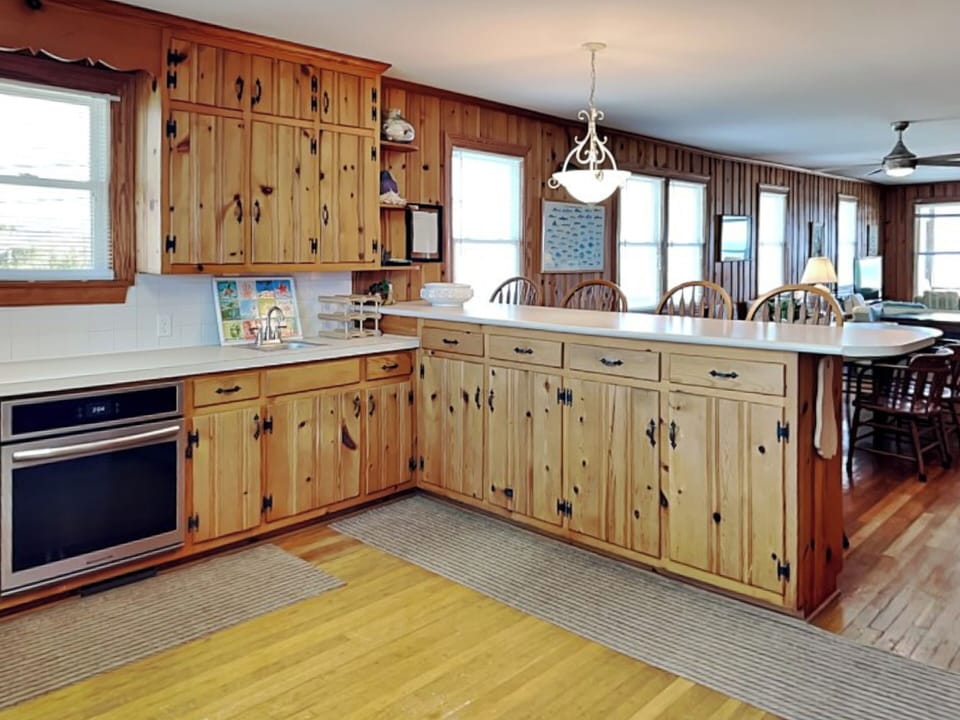 Full Size Kitchen