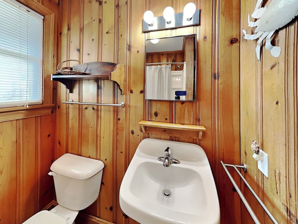Second Full Size Bathroom