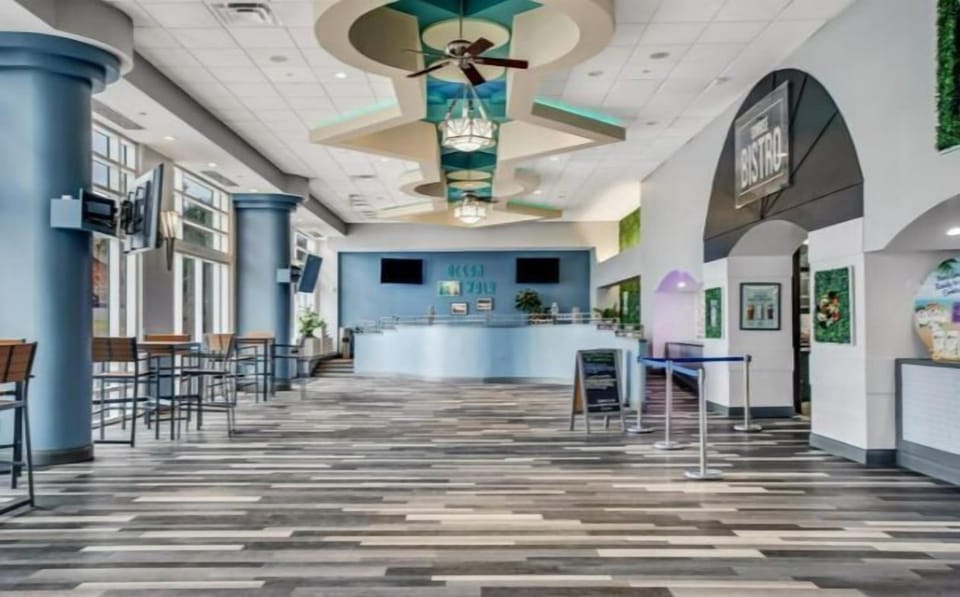 Lobby Seating Area - 2