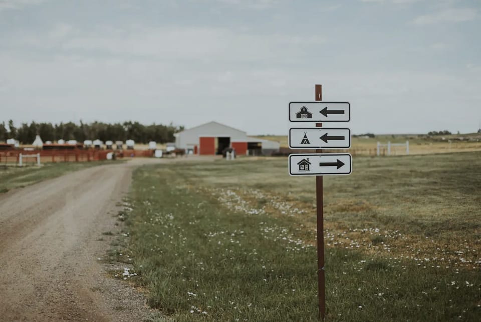 Bear right to the Red Farm House!
