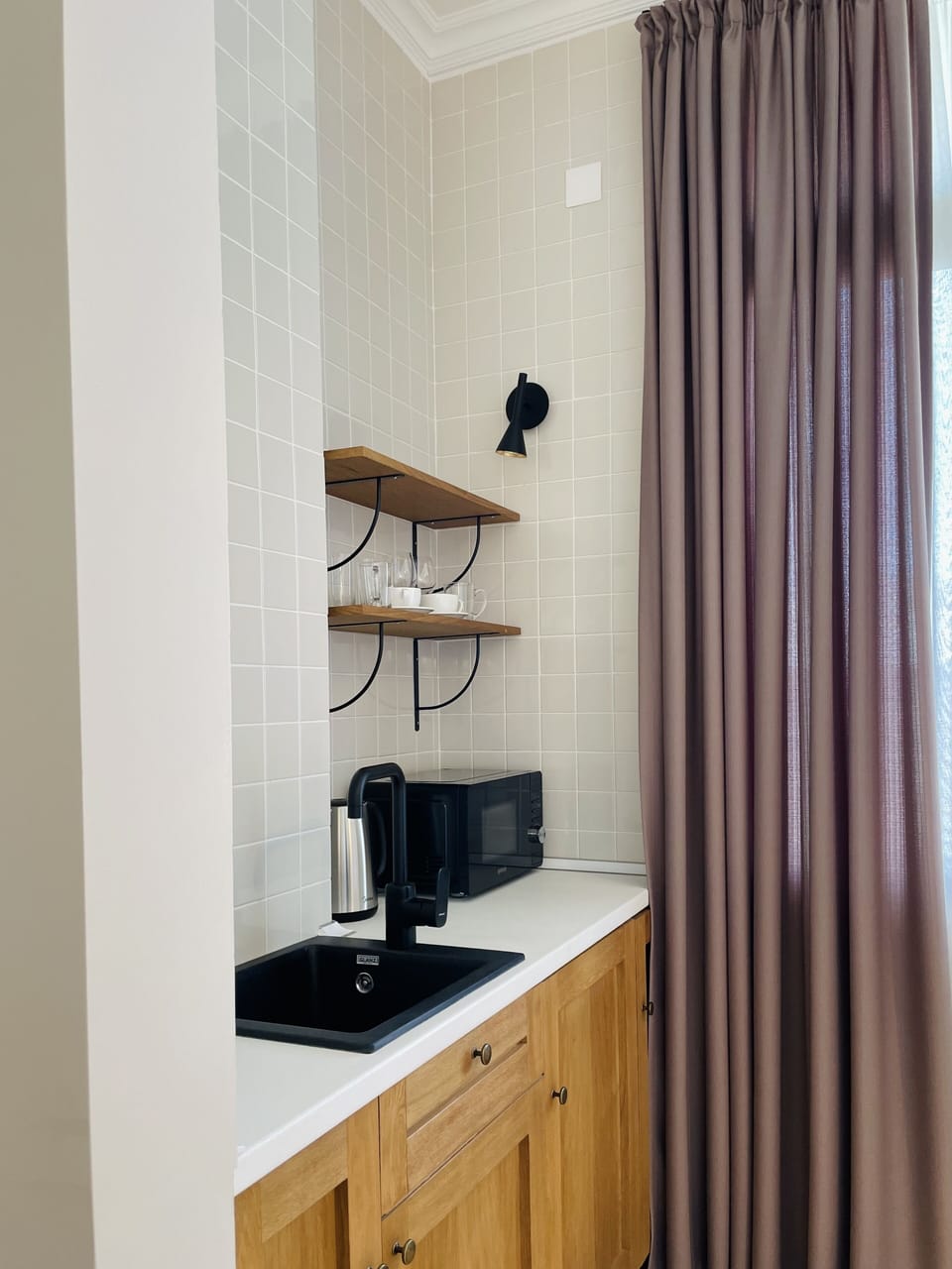Classic Room | Private kitchen | Mini-fridge, microwave, electric kettle, cleaning supplies