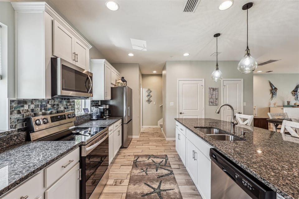 Key Breezes main level-kitchen 18a3848