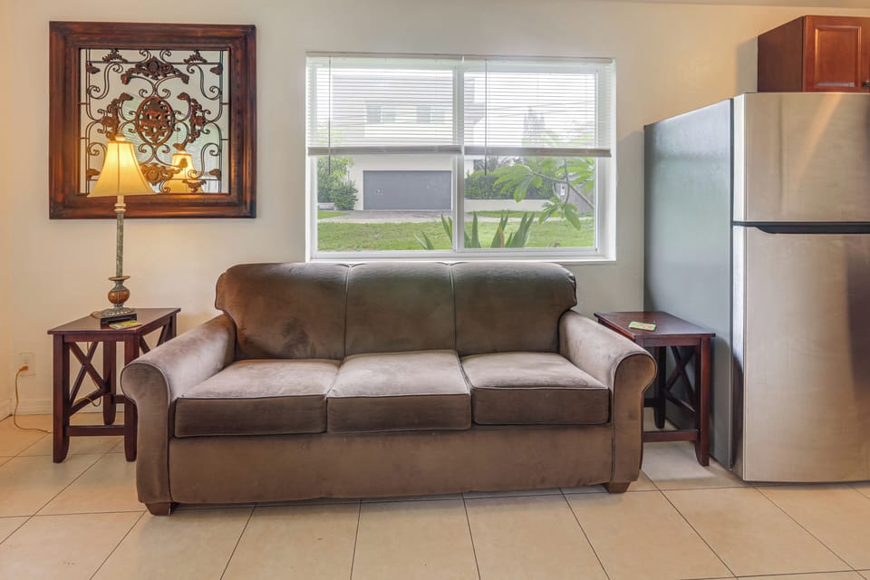 Living Room | Queen Sleeper Sofa