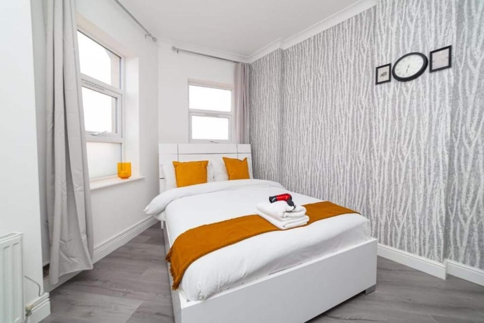 Deluxe Triple Studio | Iron/ironing board, free WiFi, bed sheets