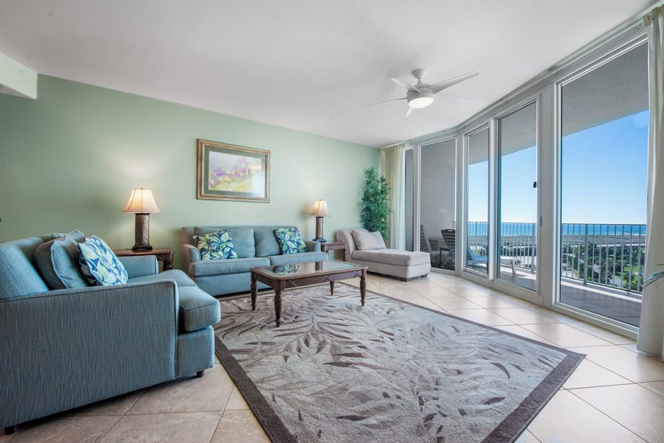 Caribe Resort D916 Living Room