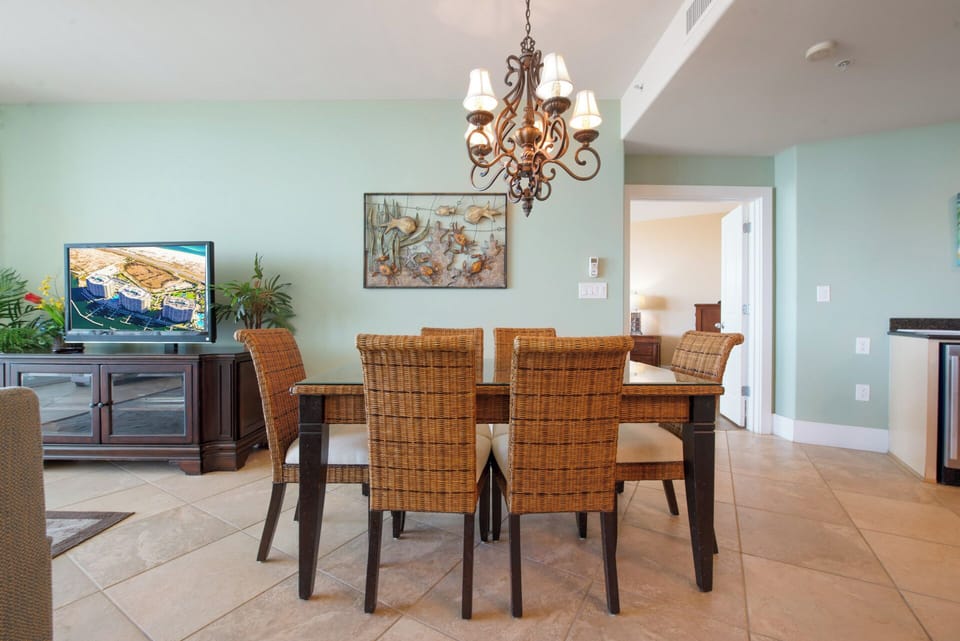 Caribe Resort D916 Dining Room