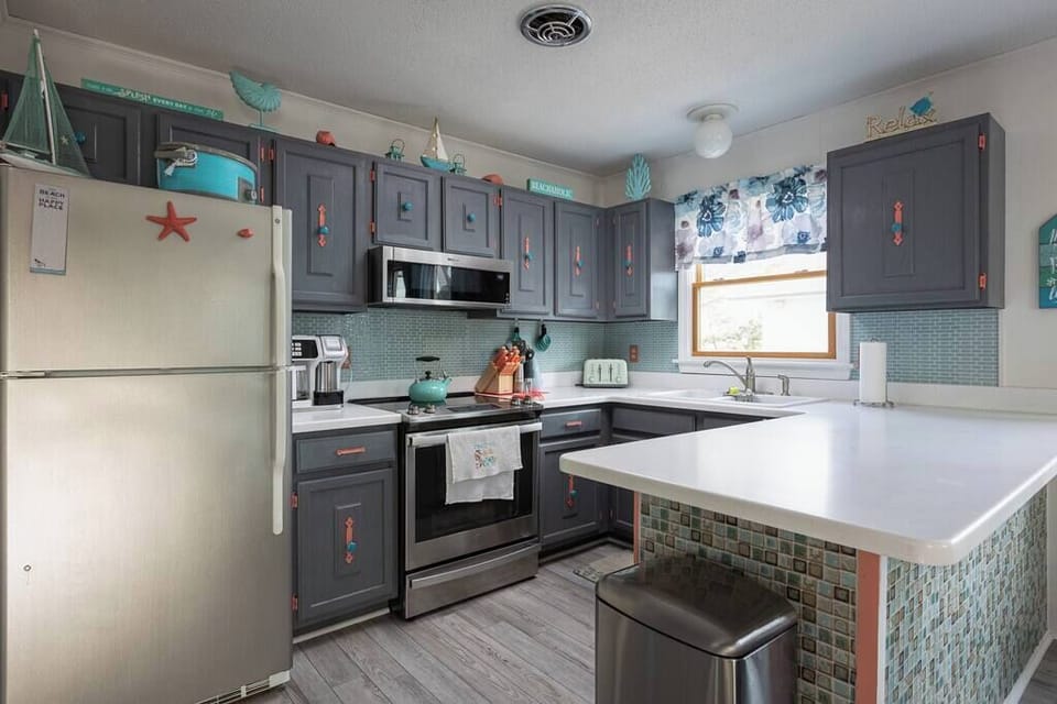 Fully Stocked Kitchen